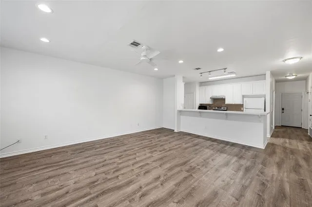 $379,900 | 1520 Bagby Avenue, Waco, TX 76706