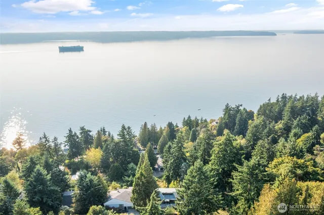 $2,200,000 | 15733 25th Avenue Southwest, Burien, WA 98166