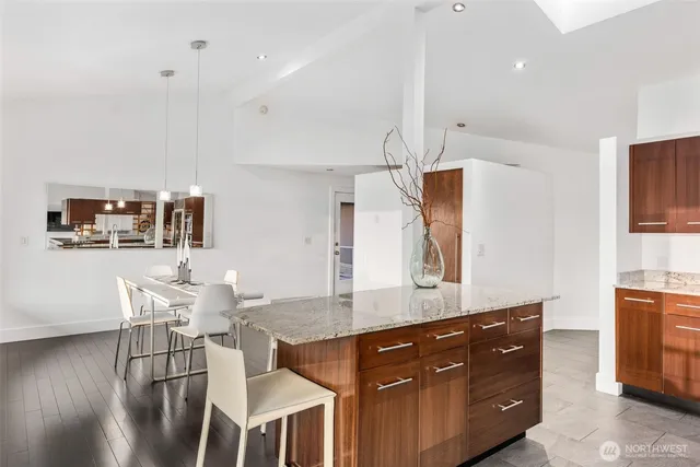 $2,200,000 | 15733 25th Avenue Southwest, Burien, WA 98166