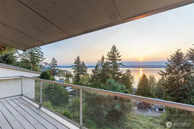 $2,200,000 | 15733 25th Avenue Southwest, Burien, WA 98166