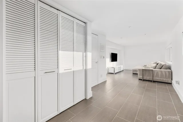 $2,200,000 | 15733 25th Avenue Southwest, Burien, WA 98166