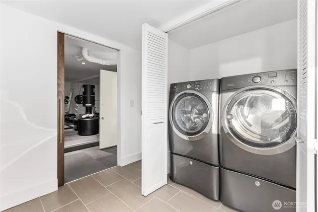 $2,200,000 | 15733 25th Avenue Southwest, Burien, WA 98166