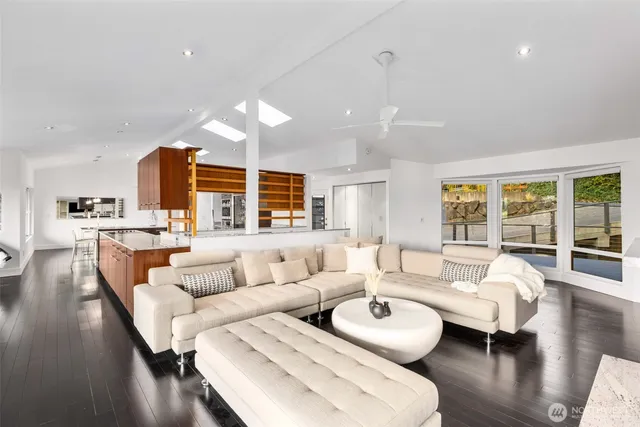 $2,200,000 | 15733 25th Avenue Southwest, Burien, WA 98166