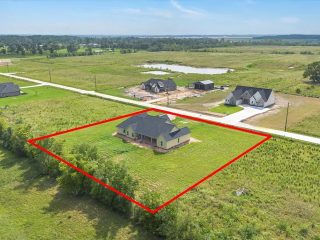 a view of a tennis court
