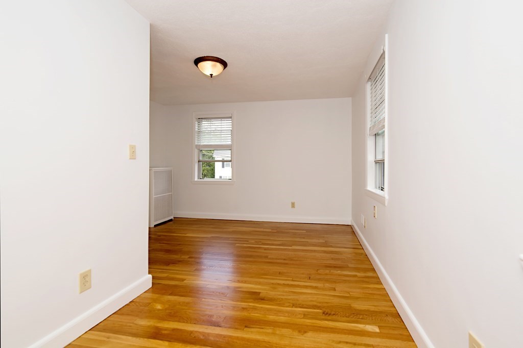 4 Hamilton Road Waltham, MA 02453 - Photo 35 of 42