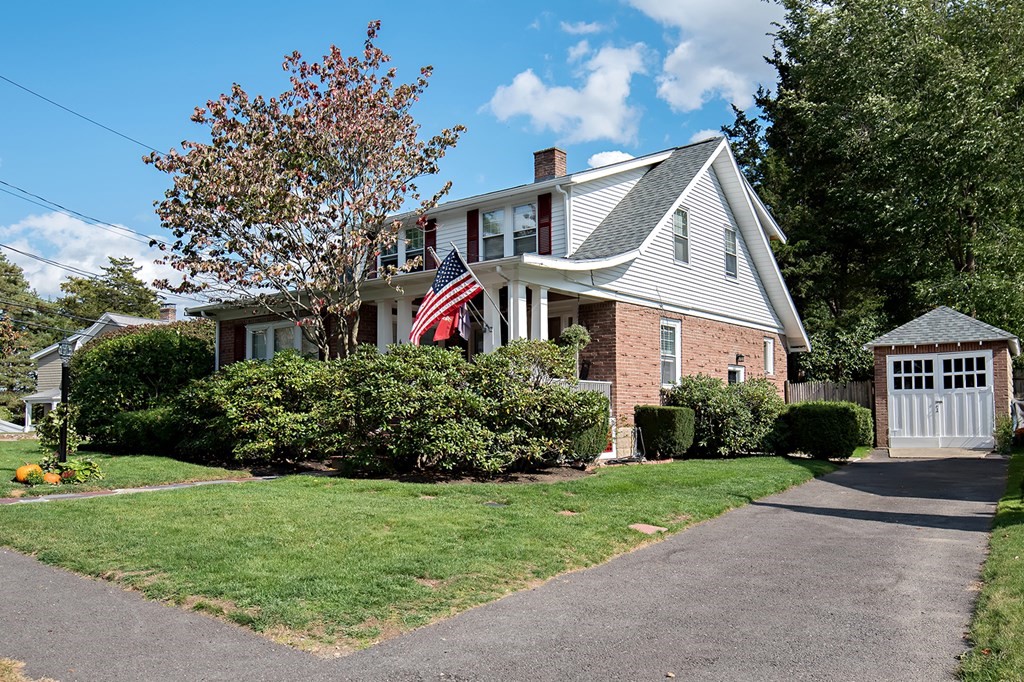 4 Hamilton Road Waltham, MA 02453 - Photo 4 of 42