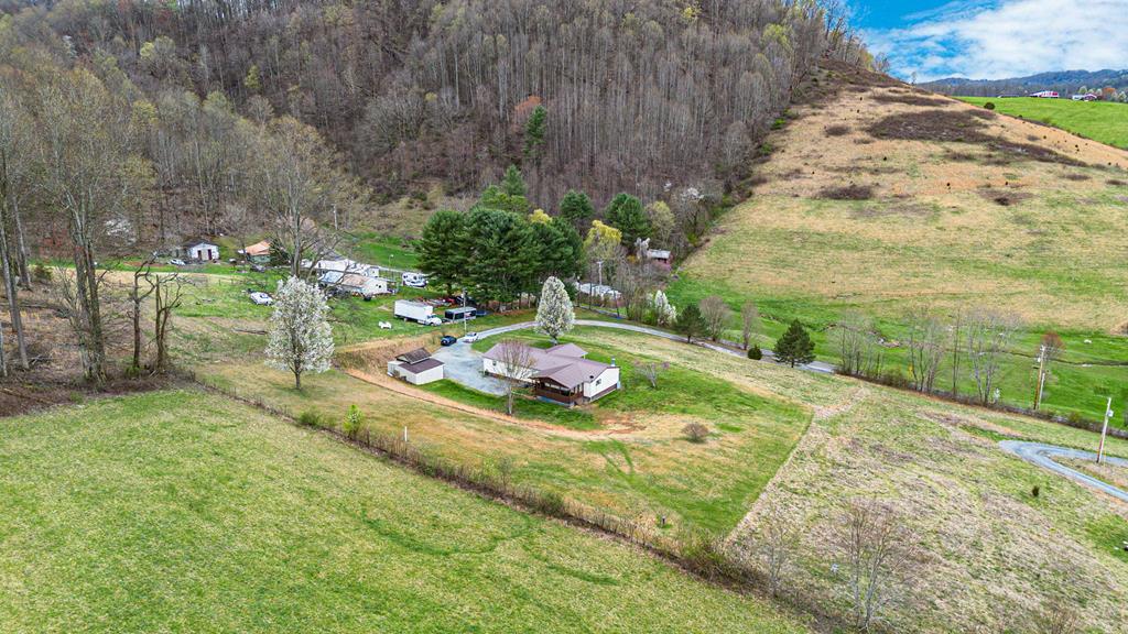 15393 Mountain Spring Road Abingdon, VA 24210 - Photo 53 of 61 Gallery Image 53