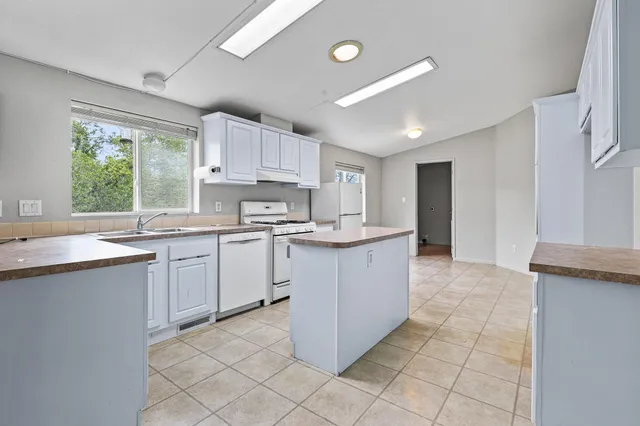 $275,000 | 17235 View Drive, Cottonwood, CA 96022