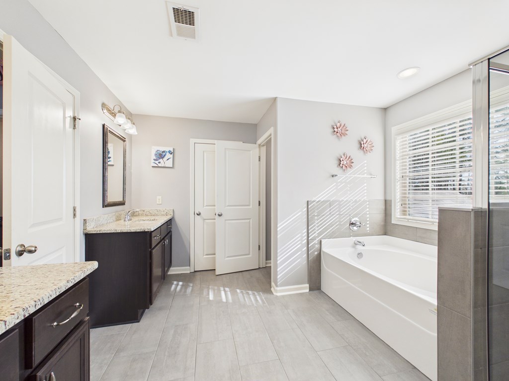 783 Sweetbay Parkway Hamilton, GA 31811 - Photo 23 of 46 PRIMARY BATH