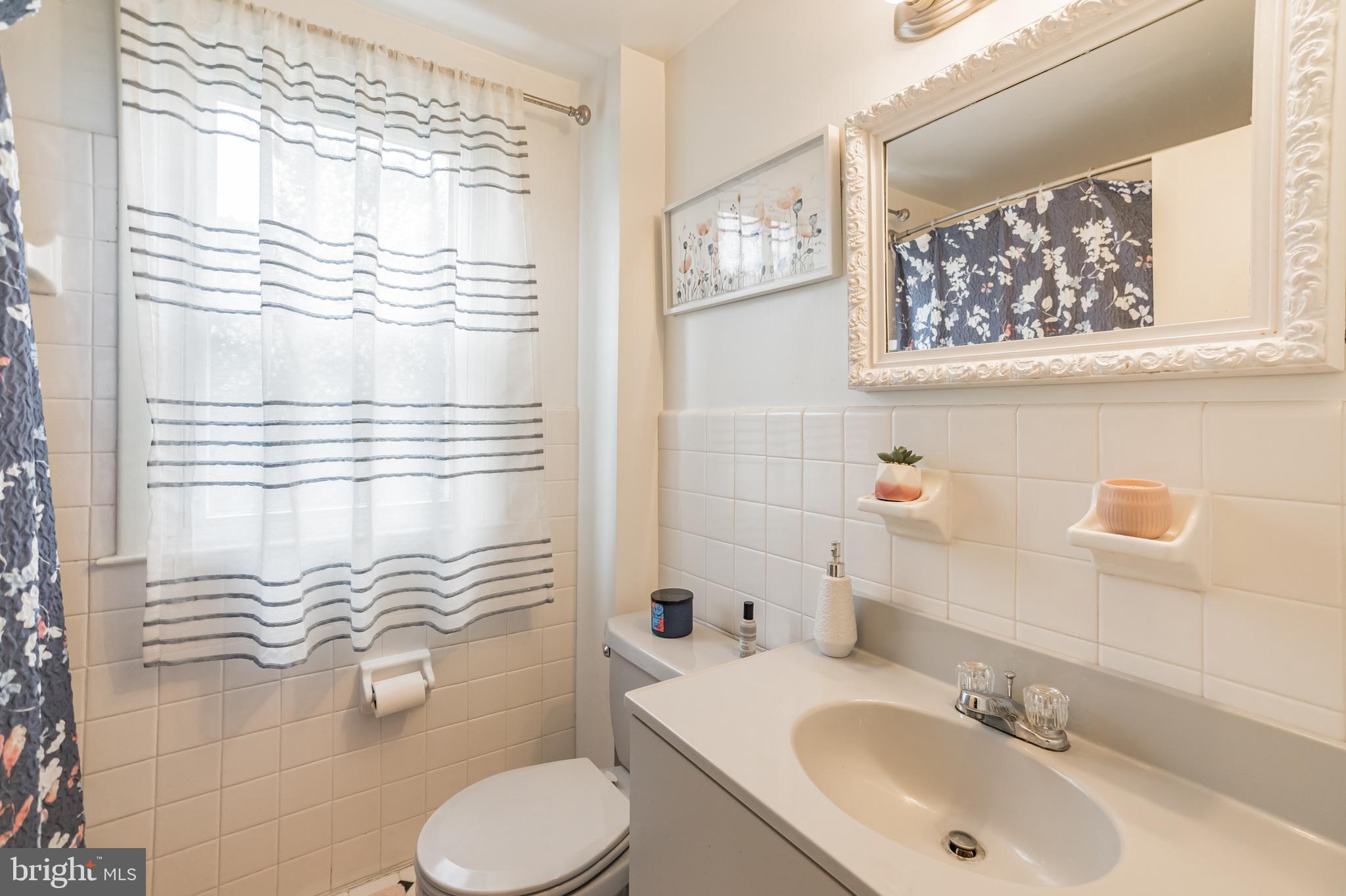 717 Hill Road Philadelphia, PA 19128 - Photo 20 of 30