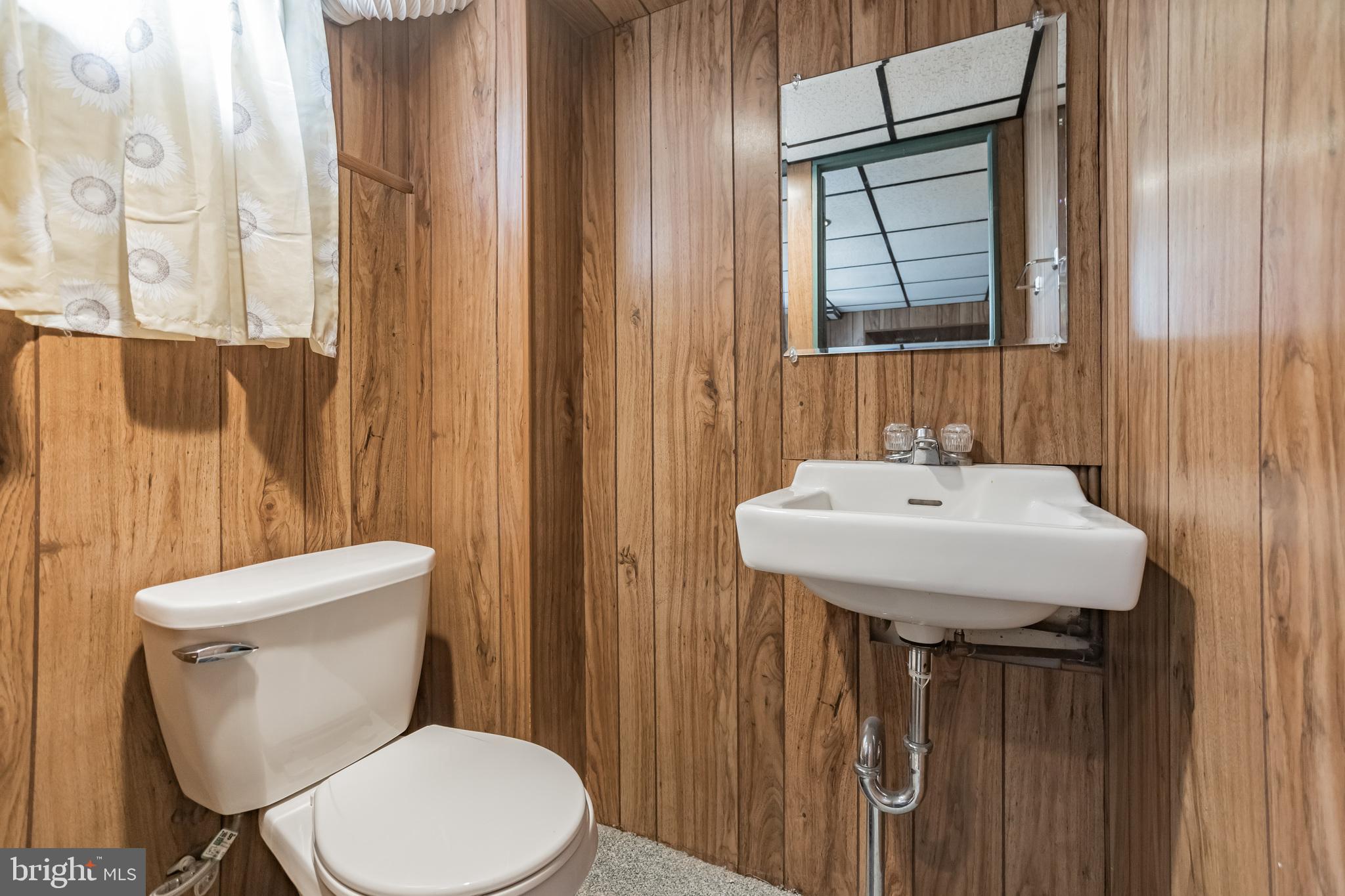 717 Hill Road Philadelphia, PA 19128 - Photo 25 of 30