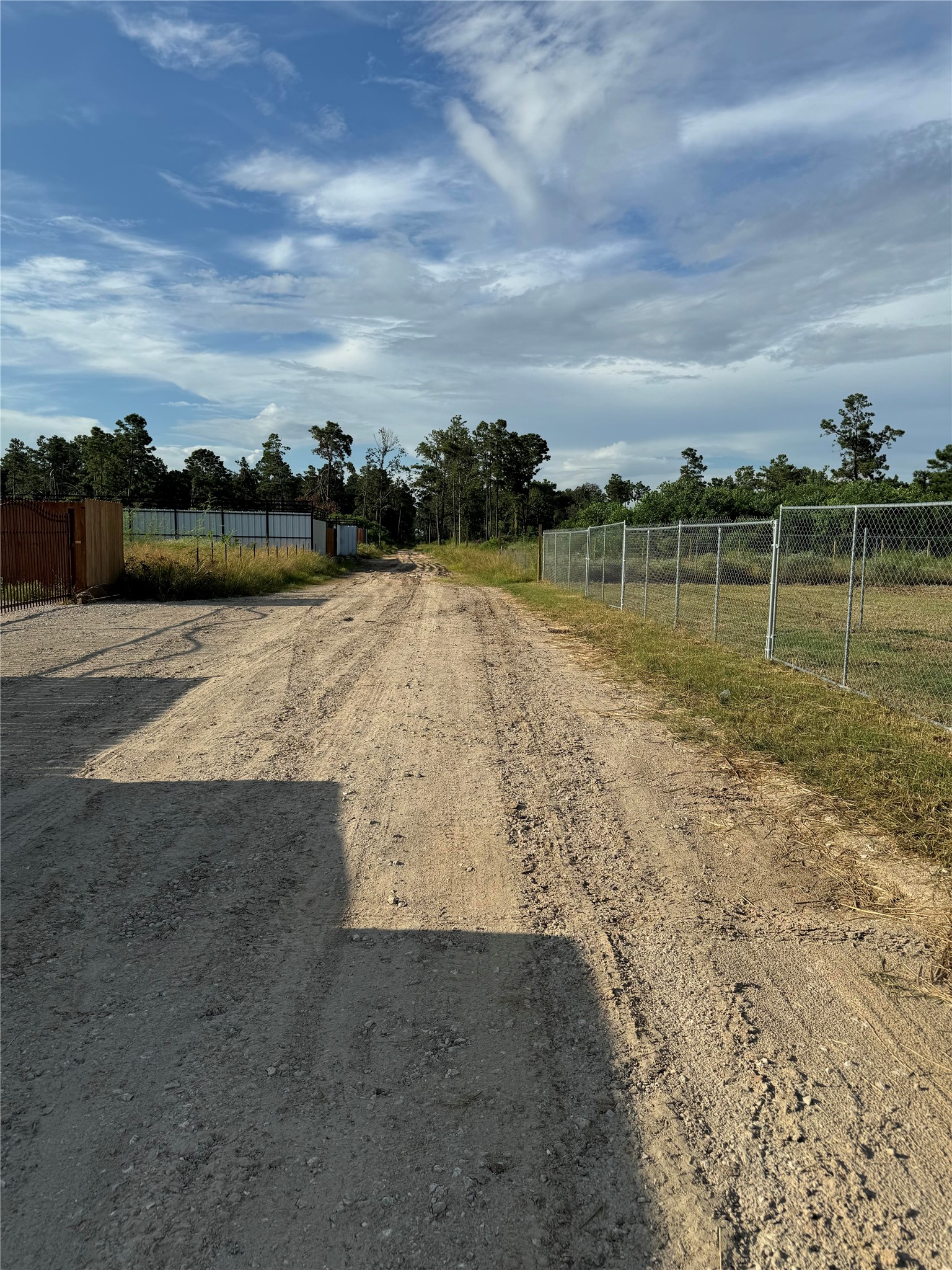 1718 West E Airtex Hardy / E Airtex Road Houston, TX 77073 - Photo 5 of 5 a view of a lake with houses in the back