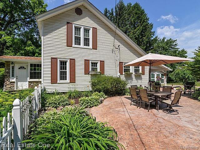 2070 West Wardlow Road Highland, MI 48357 - Photo 2 of 46 2_12.jpg