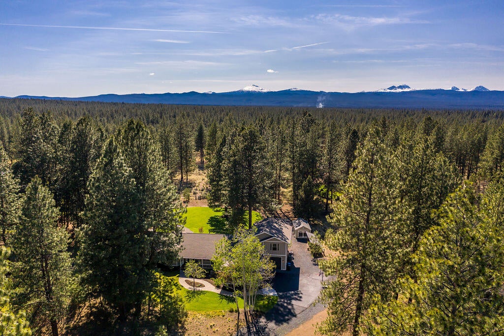 60093 West Ridgeview Drive Bend, OR 97702 - Photo 1 of 52 52