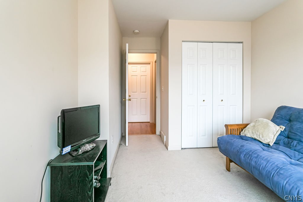 190 Timber Wolf Circle Geddes, NY 13209 - Photo 17 of 42