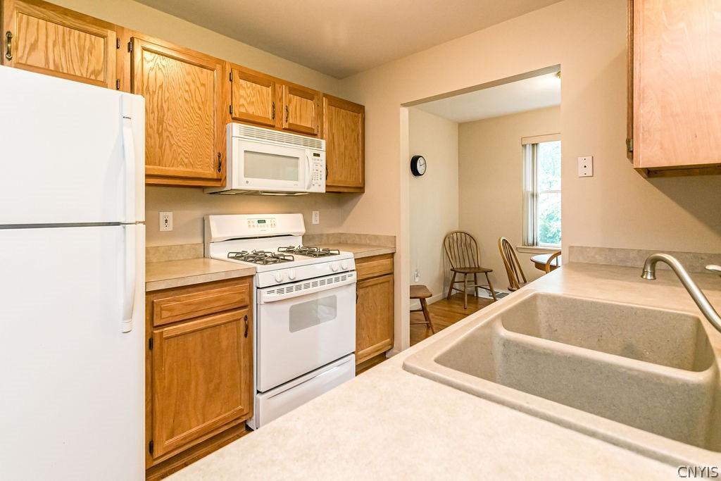 190 Timber Wolf Circle Geddes, NY 13209 - Photo 20 of 42