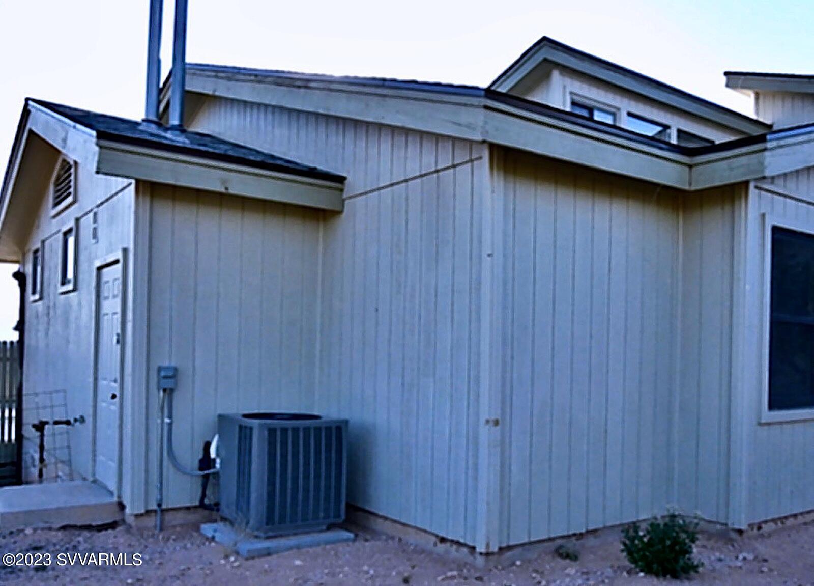 12675 Tuscan Ridge Road Cornville, AZ 86325 - Photo 16 of 19 e AC&UTIL RM