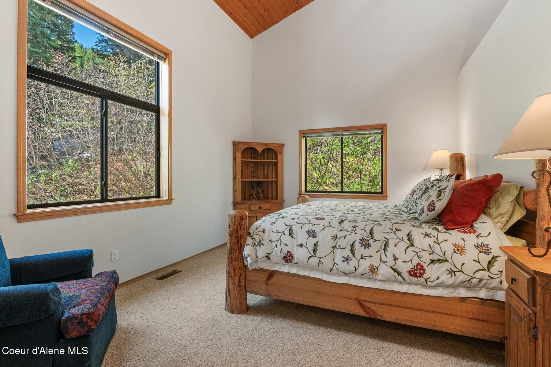 227 Crystal Springs Road, Unit 3 Sandpoint, ID 83864 - Photo 21 of 86 Main Level Primary Suite