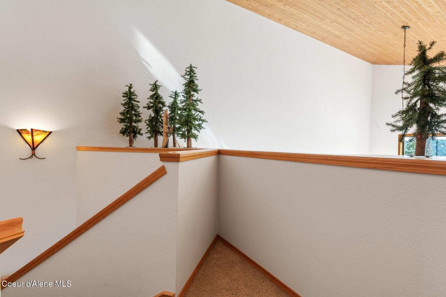 227 Crystal Springs Road, Unit 3 Sandpoint, ID 83864 - Photo 25 of 86 Second Level Landing