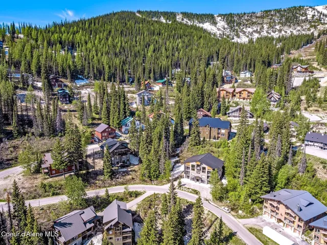 $1,800,000 | 227 Crystal Springs Road, Unit 3, Sandpoint, ID 83864