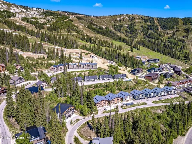 $1,800,000 | 227 Crystal Springs Road, Unit 3, Sandpoint, ID 83864