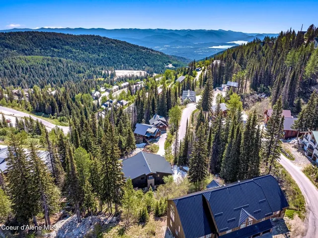 $1,800,000 | 227 Crystal Springs Road, Unit 3, Sandpoint, ID 83864