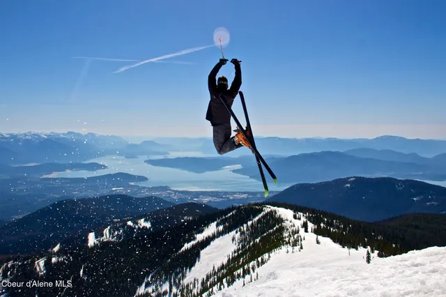 $1,800,000 | 227 Crystal Springs Road, Unit 3, Sandpoint, ID 83864