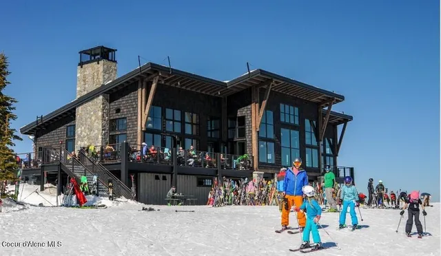 $1,800,000 | 227 Crystal Springs Road, Unit 3, Sandpoint, ID 83864