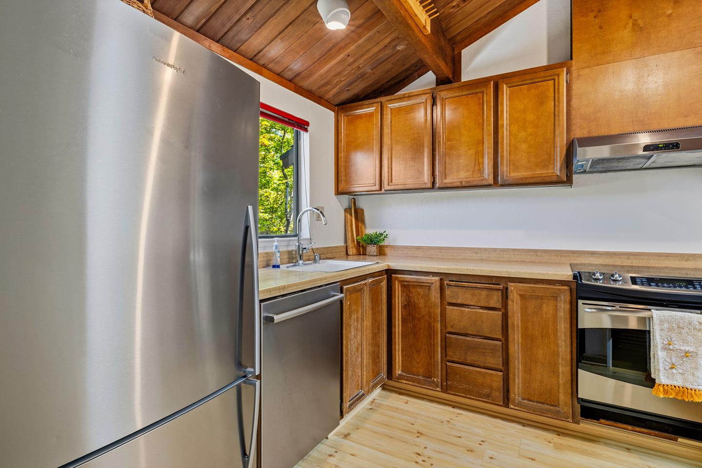 138 Tree Frog Lane Santa Cruz, CA 95060 - Photo 12 of 41
