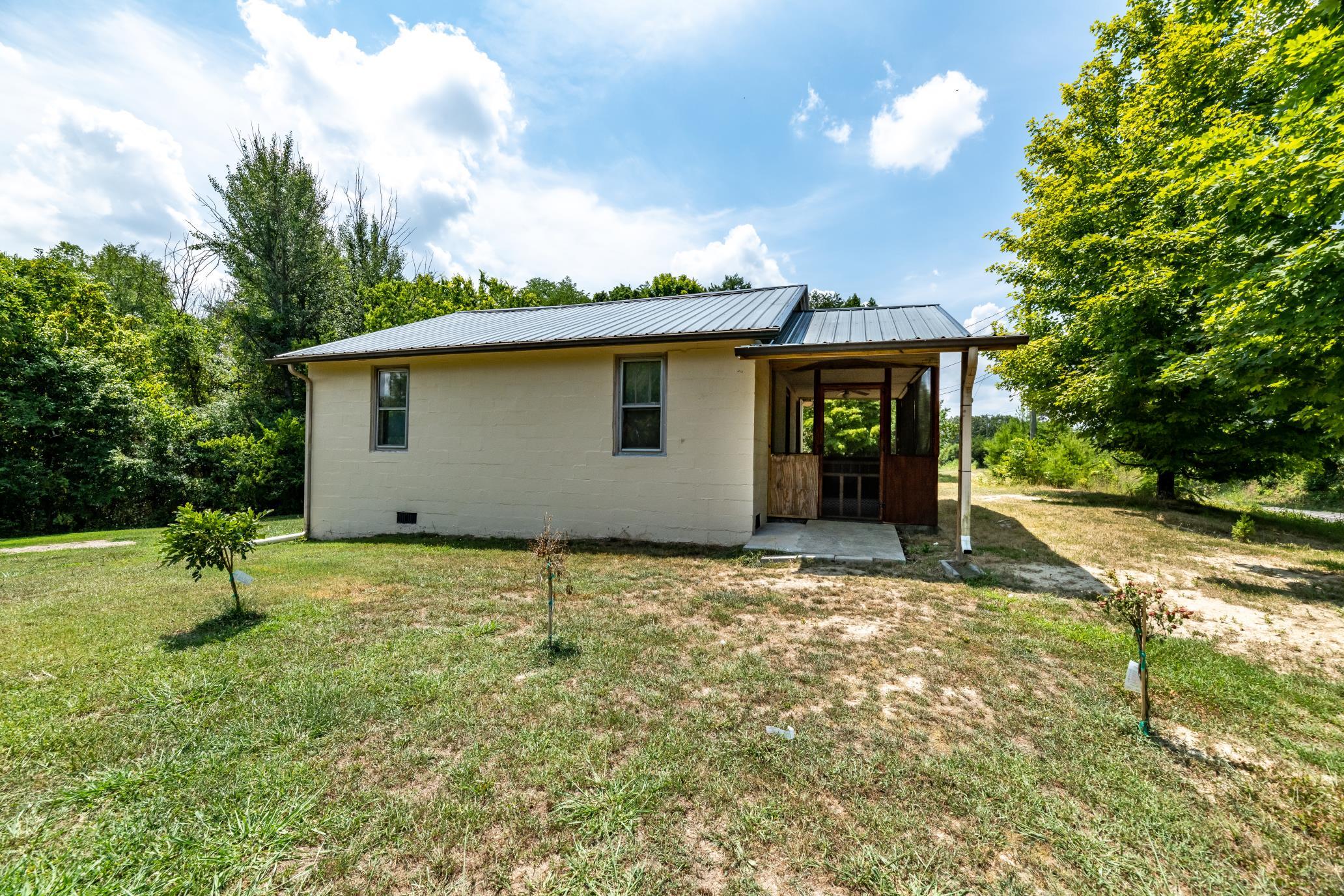 1490 Rutledge Pike Blaine, TN 37709 - Photo 2 of 23 2d22ha2