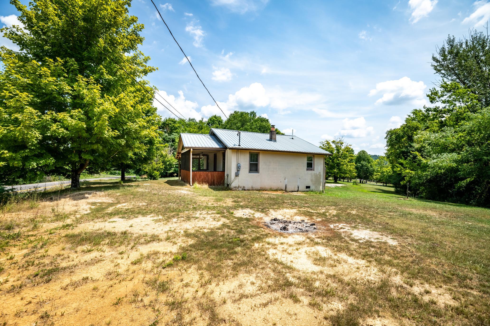 1490 Rutledge Pike Blaine, TN 37709 - Photo 3 of 23 3pllvrk