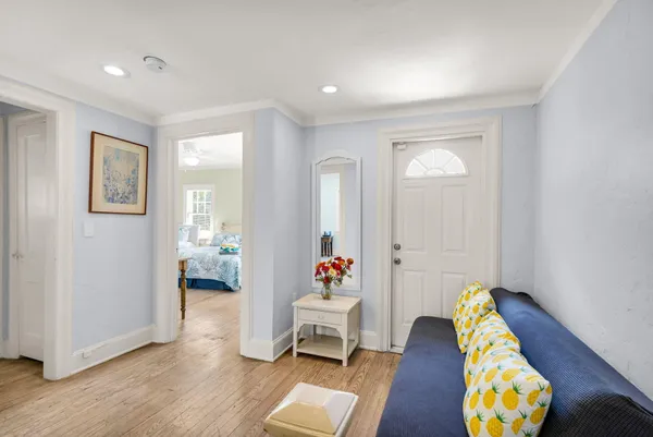 $4,350 | 519 28th Street, Unit MAIN HOUSE, West Palm Beach, FL 33407