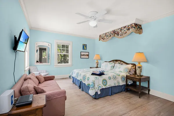 $4,350 | 519 28th Street, Unit MAIN HOUSE, West Palm Beach, FL 33407