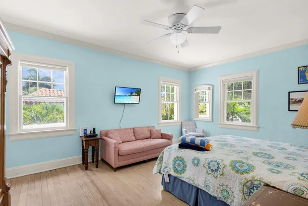 $4,350 | 519 28th Street, Unit MAIN HOUSE, West Palm Beach, FL 33407