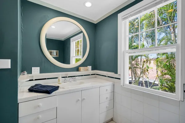 $4,350 | 519 28th Street, Unit MAIN HOUSE, West Palm Beach, FL 33407