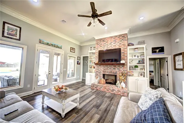 $359,000 | 379 St Francis Avenue, Natchitoches, LA 71457