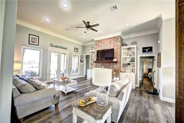 $359,000 | 379 St Francis Avenue, Natchitoches, LA 71457