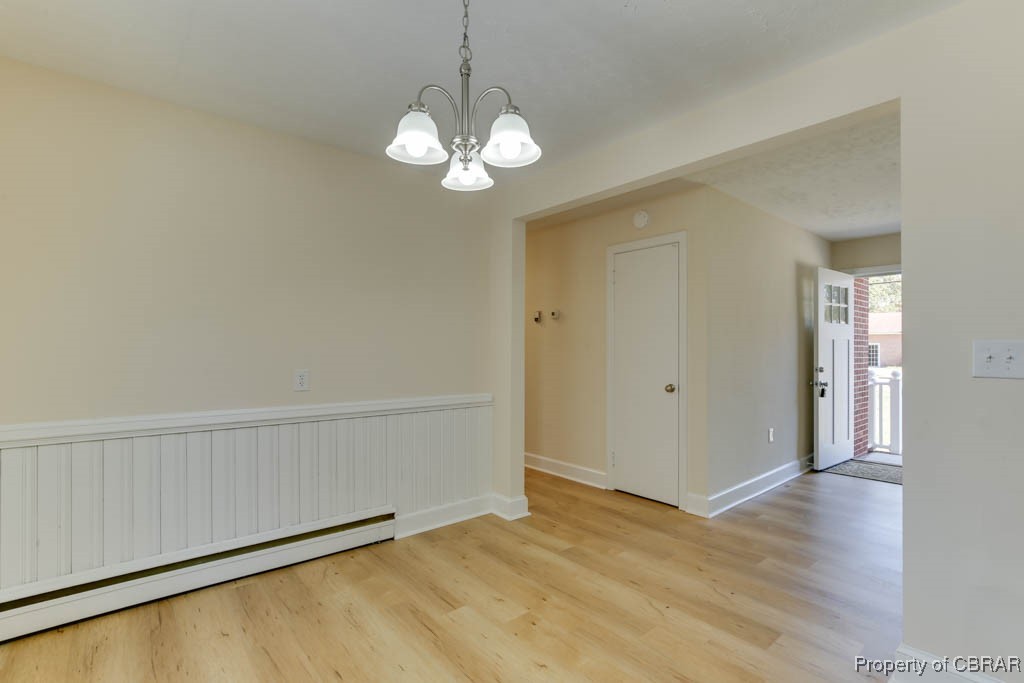 379 Whealton Road Hampton, VA 23605 - Photo 13 of 39 Gallery Image 13