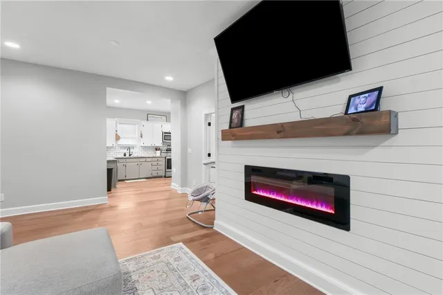 $203,500 | 103 East Shawnee Street, Paola, KS 66071