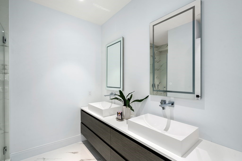 69 Walnut Street, Unit 3 Brookline, MA 02445 - Photo 12 of 23 Gallery Image 12