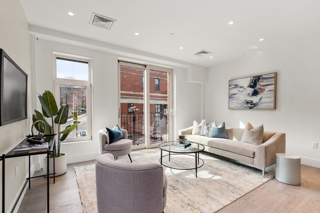 69 Walnut Street, Unit 3 Brookline, MA 02445 - Photo 22 of 23 Gallery Image 22