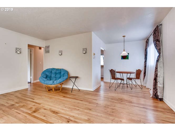 1301 Southwest Spring Garden Street Portland, OR 97219 - Photo 5 of 28 Gallery Image 5
