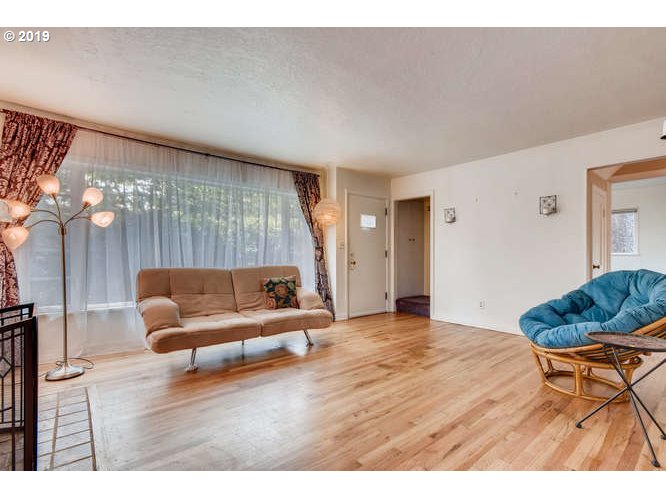 1301 Southwest Spring Garden Street Portland, OR 97219 - Photo 6 of 28 Gallery Image 6