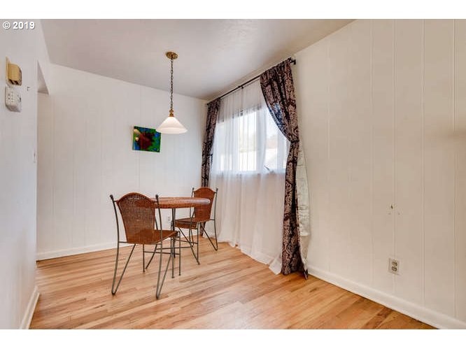 1301 Southwest Spring Garden Street Portland, OR 97219 - Photo 10 of 28 Gallery Image 10