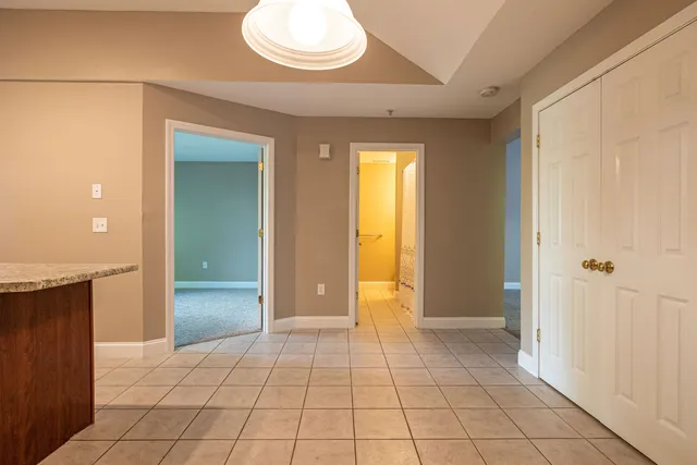 $2,400 | 45 Bog Road, Unit A 5, Concord, NH 03303