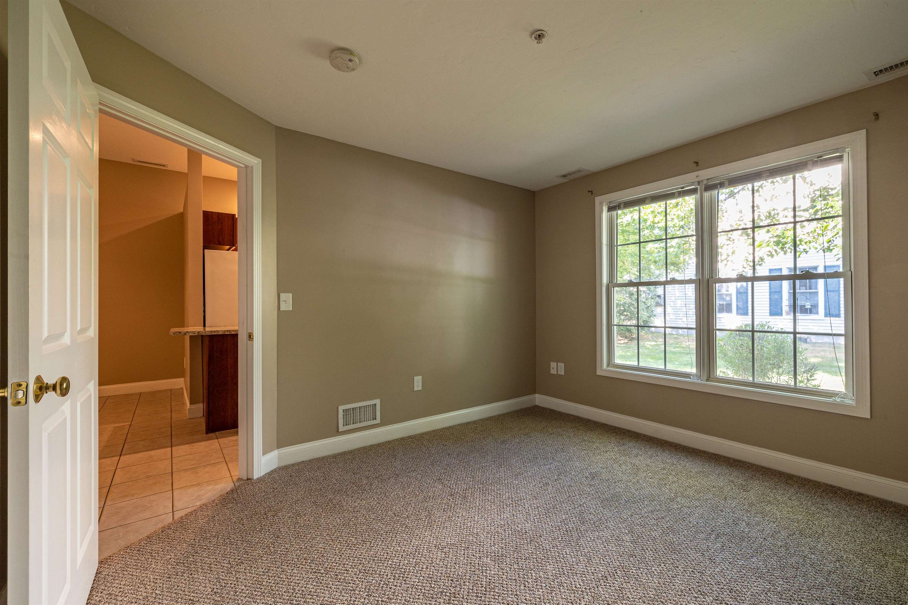 45 Bog Road, Unit A 5 Concord, NH 03303 - Photo 16 of 32