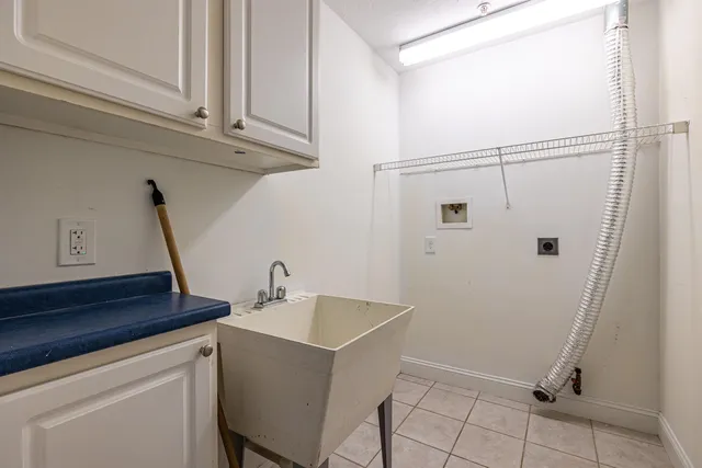 $2,400 | 45 Bog Road, Unit A 5, Concord, NH 03303