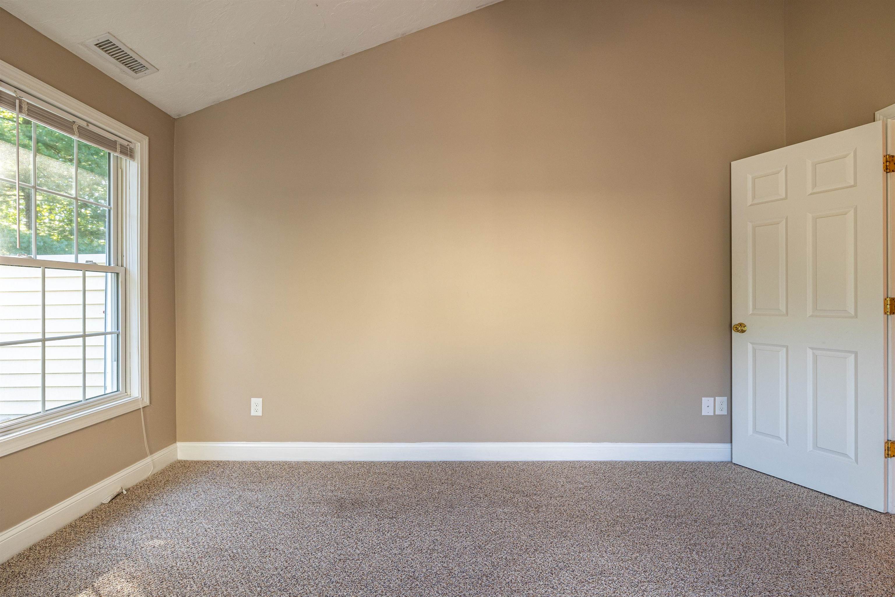 45 Bog Road, Unit A 5 Concord, NH 03303 - Photo 27 of 32