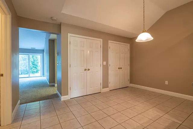 $2,400 | 45 Bog Road, Unit A 5, Concord, NH 03303