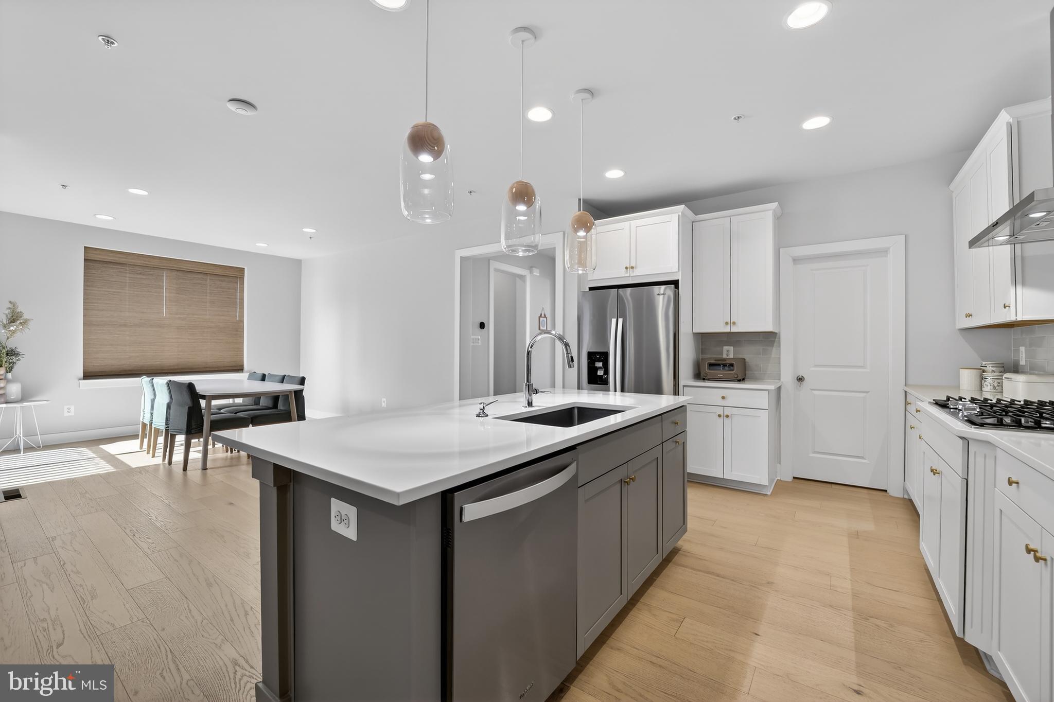 22129 Clarksburg Road Clarksburg, MD 20871 - Photo 15 of 61 Gorgeous Island